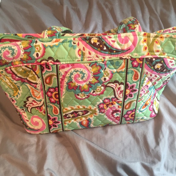 Vera Bradley Handbags - Vera Bradley Bag - [name unknown to me]